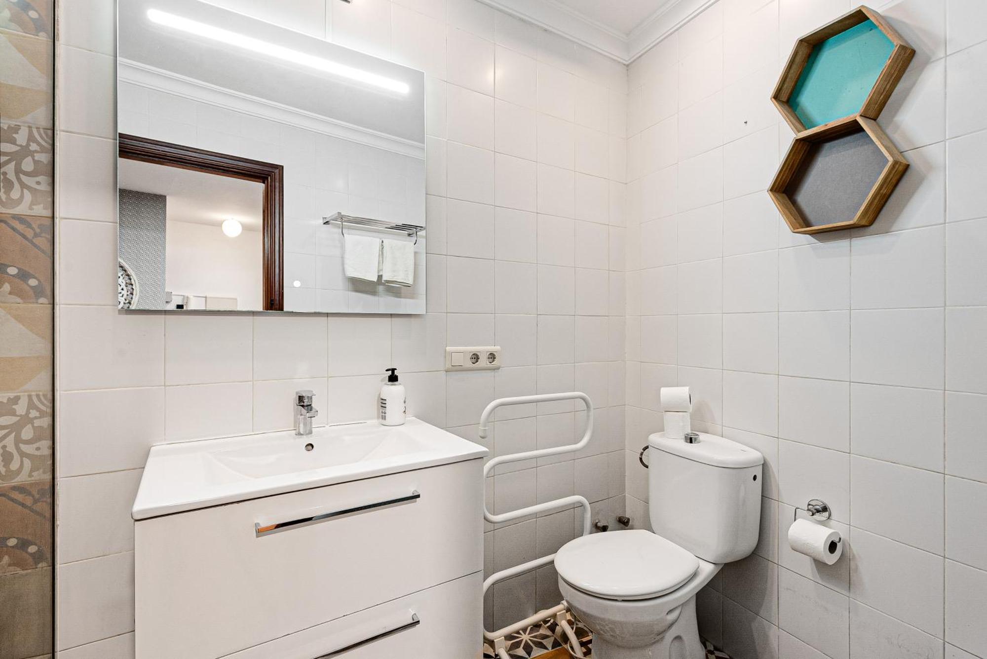 Urbanchicmalaga 2Bedroom Oasis In Historic Malaga Centre Экстерьер фото