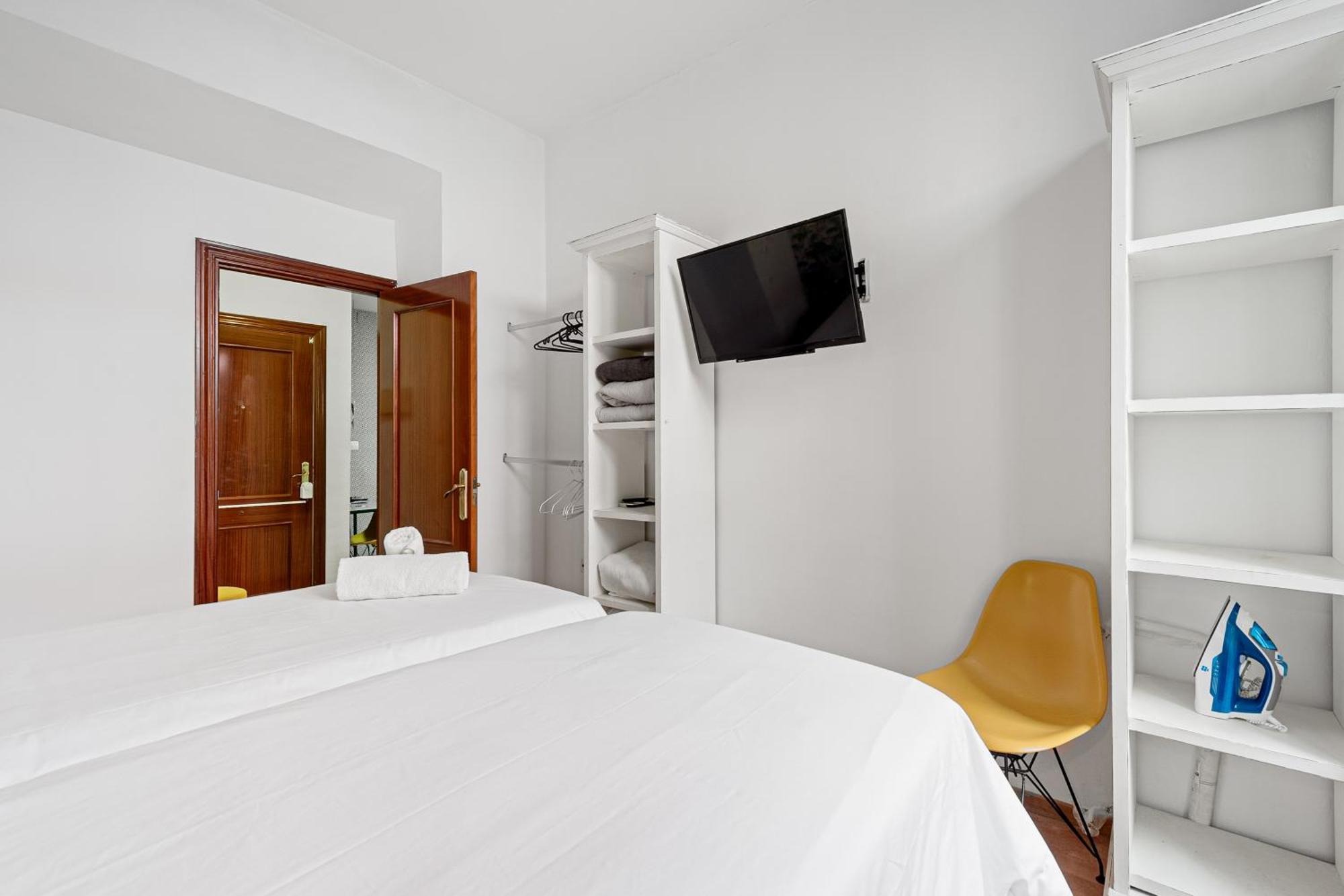 Urbanchicmalaga 2Bedroom Oasis In Historic Malaga Centre Экстерьер фото
