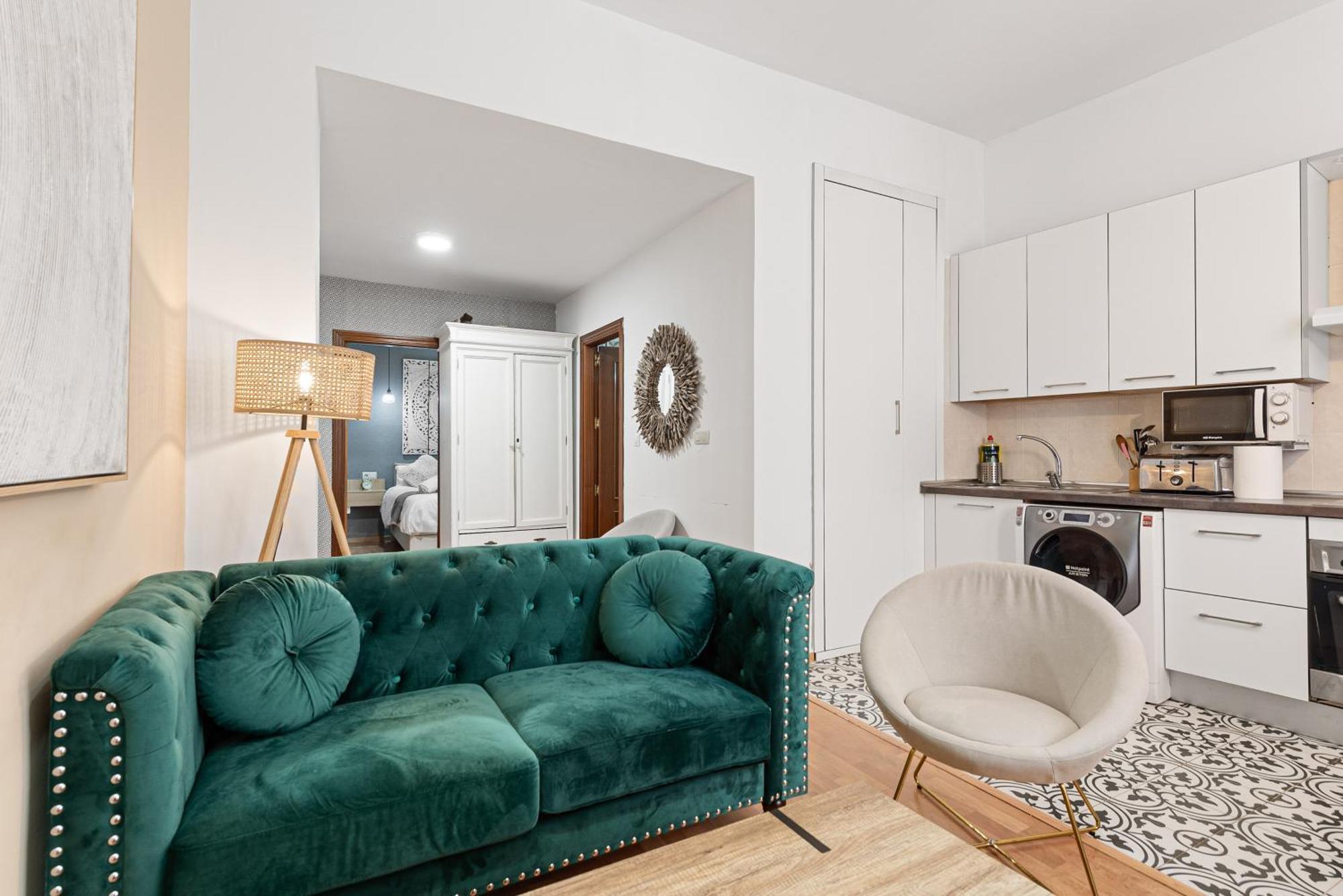 Urbanchicmalaga 2Bedroom Oasis In Historic Malaga Centre Экстерьер фото