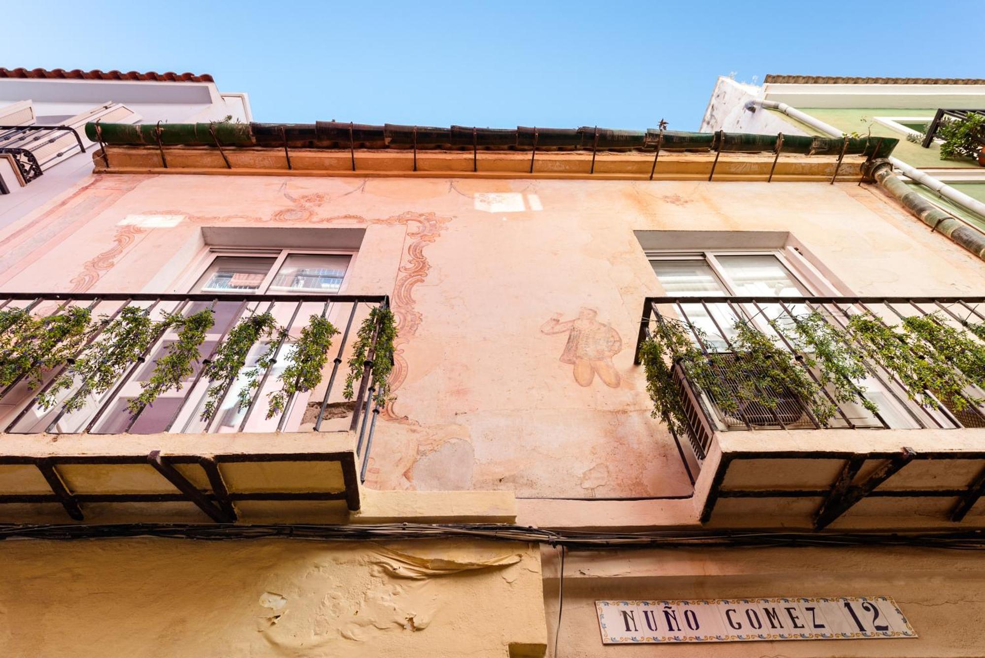 Urbanchicmalaga 2Bedroom Oasis In Historic Malaga Centre Экстерьер фото
